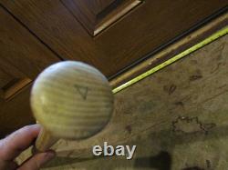 Vintage Hillerich and Bradsby Eddie Mathews Baseball Bat