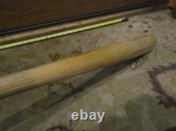 Vintage Hillerich and Bradsby Ken Boyer Baseball Bat