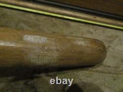Vintage Hillerich and Bradsby Ken Hannelson Baseball Bat