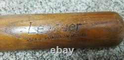 Vintage J. C. Higgins #1718 Leaguer Jackie Robinson Baseball Bat 34