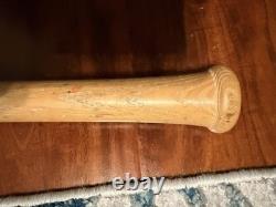 Vintage Jackie Robinson Louisville Hillerich Bradsby Baseball Bat JR5 With Tube Vintage Jackie Robinson Louisville Hillerich Bradsby Baseball Bat JR5 With Tube