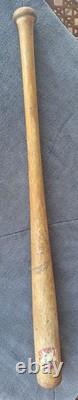 Vintage Larry Doby 32 Decal Baseball Bat Adirondack 282J McLaughlin-Millard Inc
