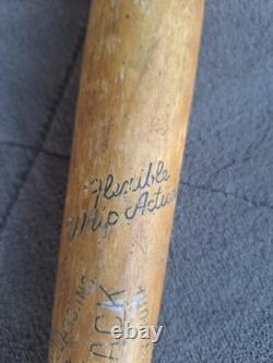 Vintage Larry Doby 32 Decal Baseball Bat Adirondack 282J McLaughlin-Millard Inc