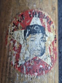 Vintage Larry Doby 32 Decal Baseball Bat Adirondack 282J McLaughlin-Millard Inc
