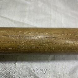 -Vintage Lou Gehrig Baseball Bat Signature Series Bat- Louisville Slugger