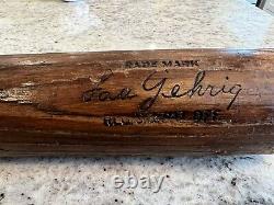 Vintage Lou Gehrig Baseball Bat Yankees 40 LG Louisville Slugger