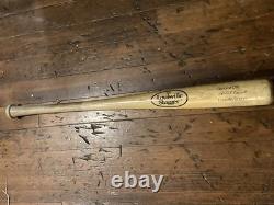 Vintage Louisville Slugger 125 Genuine O16 Roberto Clemente baseball bat, RCR