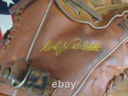 Vintage Louisville Slugger Baseball Bat with Wilson Glove Both Kirby Puckett HOF