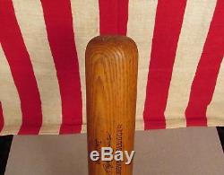 Vintage Louisville Slugger H&B Wood 125 Baseball Bat Roger Maris Model 34 HOF