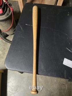 Vintage Louisville Slugger Henry Aaron Model 250 Bat Hillerich & Bradsby