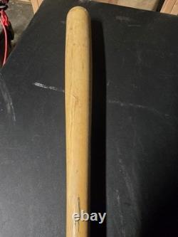 Vintage Louisville Slugger Henry Aaron Model 250 Bat Hillerich & Bradsby
