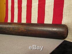 Vintage Louisville Slugger JF Hillerich & Son Antique Wood Baseball Bat Dot 34