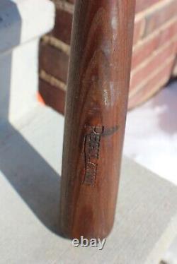 Vintage Louisville Slugger Winner No. 90 Baseball Bat c. 1950's Regulation