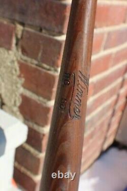 Vintage Louisville Slugger Winner No. 90 Baseball Bat c. 1950's Regulation