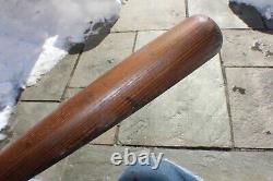 Vintage Louisville Slugger Winner No. 90 Baseball Bat c. 1950's Regulation