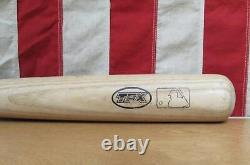 Vintage Louisville Slugger Wood Baseball Bat Game Used Mike Mordecai 34 Signed