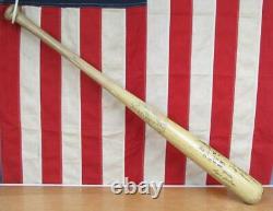 Vintage Louisville Slugger Wood Baseball Bat Signed Reggie Jackson withEvent Flag