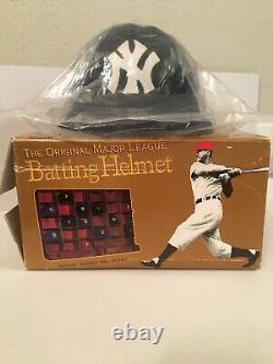 Vintage New York Yankees Authentic Replica Batting Helmet Amer. Baseball Cap Inc