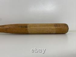 Vintage New York Yankees Game Used Louisville Slugger H29 Fungo Bat