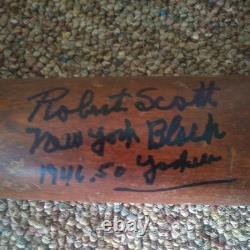 Vintage Robert Scott Signed Baseball batNew York Black Yankees 1946-50