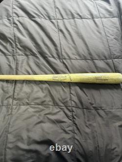 Vintage Roger Maris Adirondack 302 Personal Model Bat. Whip Action 1960's Good