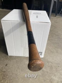 Vintage Winner No. 80 League wooden baseball bat