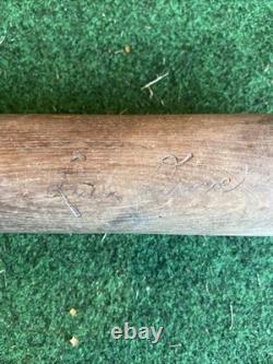 Vintage Wooden Baseball Bat H&B 4 Lone Drive Louisville KY Hillerich Bradsby Co Vintage Wooden Baseball Bat H&B 4 Lone Drive Louisville KY Hillerich Bradsby Co