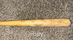 Vintage Yogi Berra MacGregor Baseball Bat #2400 Wooden Powerated 34 RARE