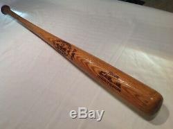 Vintage baseball bat Vic Davalillo gamer