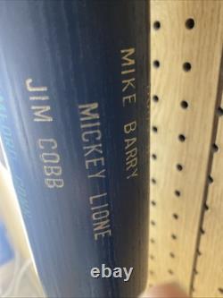 Vintage hillerich bradsby baseball bat 1971 World Champion Babe Ruth Bat RARE Vintage hillerich bradsby baseball bat 1971 World Champion Babe Ruth Bat RARE
