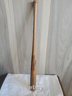 Vintage souvenir baseball bat 1932 new york yankees Vs Chicago Cubs World Series