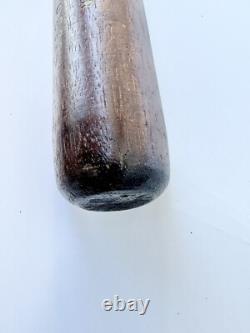 Vtg 1940s Tom Taylor Sporting Goods H&B Mini Louisville Slugger Baseball Bat Vtg 1940s Tom Taylor Sporting Goods H&B Mini Louisville Slugger Baseball Bat