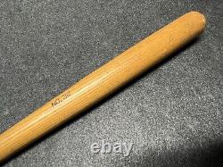 Vtg 1940s Yale Hamilton Co Ltd Dayton Ohio Model #32 Wood Baseball Bat 32 Rare