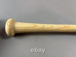 Vtg 70s BROOKS ROBINSON Adirondack Personal Model 34 Baseball Bat SIGNED HOF83 Vtg 70s BROOKS ROBINSON Adirondack Personal Model 34 Baseball Bat SIGNED HOF83