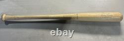 Vtg. Mickey Mantle Hillerich & Bradsby Model 215 Official Baseball Bat. 33